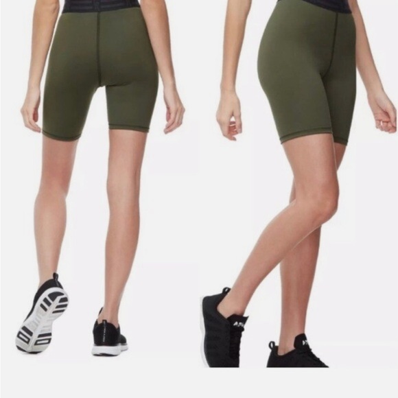 Good American High Waisted The Icon Biker Shorts Size 2 - Picture 2 of 6